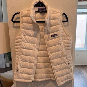 Patagonia Women's White Quilted Vest